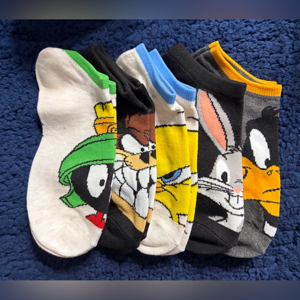 Looney Tunes Cartoon Character Ankle Socks